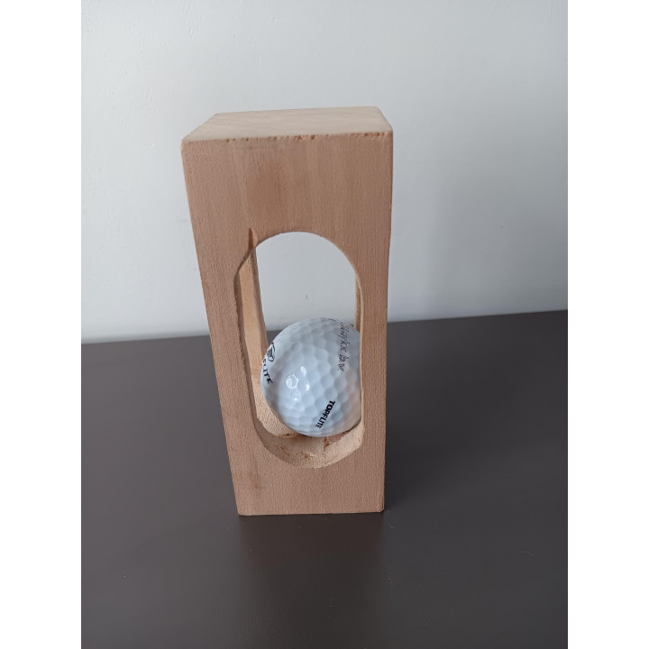 Houten decoratieblok met golfbal | Angelique’s Kringloop