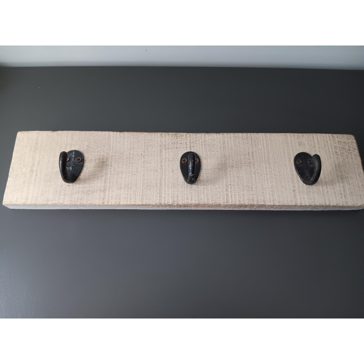 Houten kapstok met 3 metalen haken