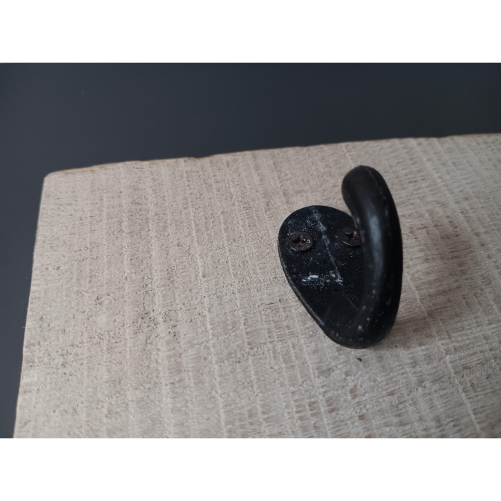 Houten kapstok met 3 metalen haken