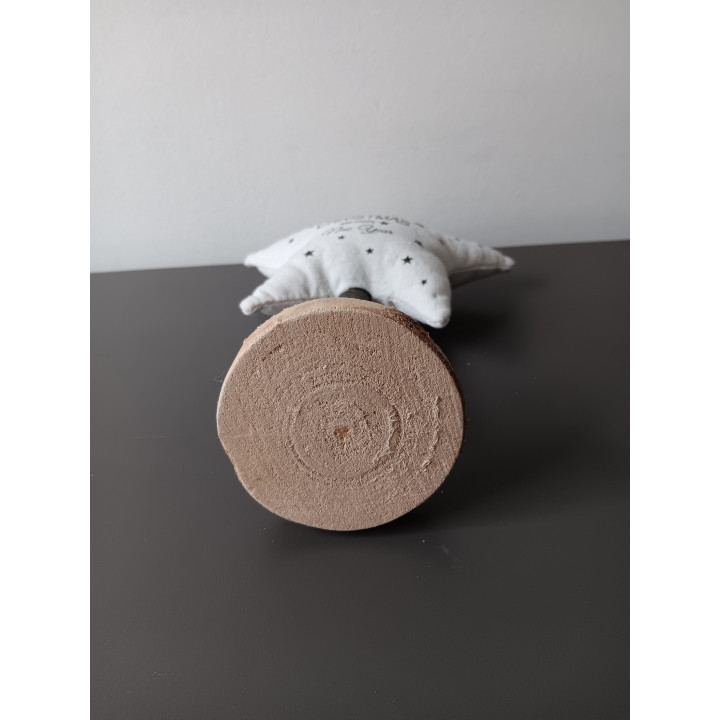 Decoratieve kerstster op houten voet