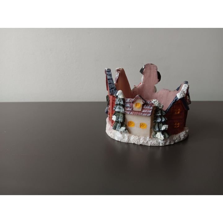 Kerst theelichthouder met sneeuwpop en huisje