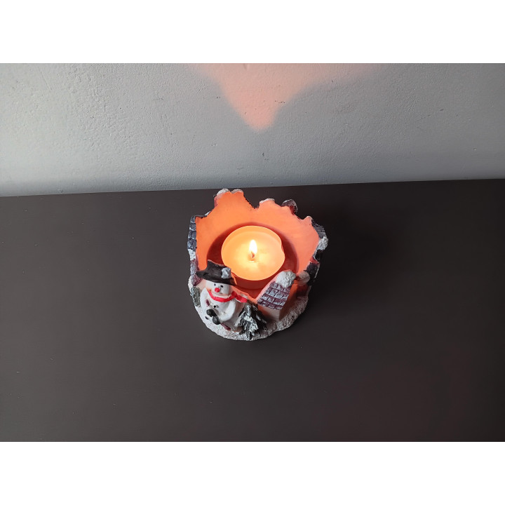 Kerst theelichthouder met sneeuwpop en huisje