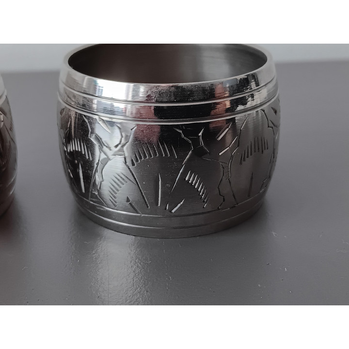 Set van 4 metalen servetringen