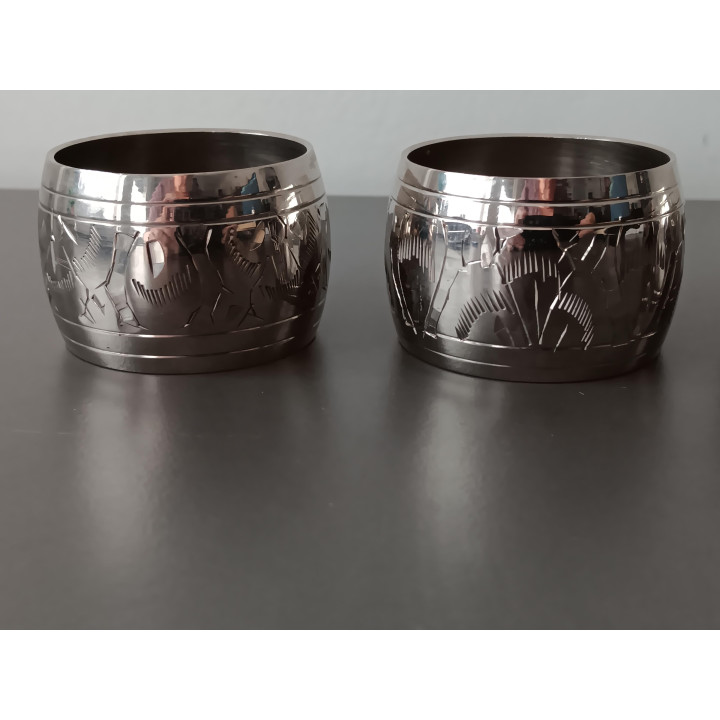 Set van 4 metalen servetringen