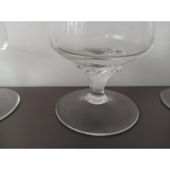 Set van 4 glazen op voet met decoratieve steel