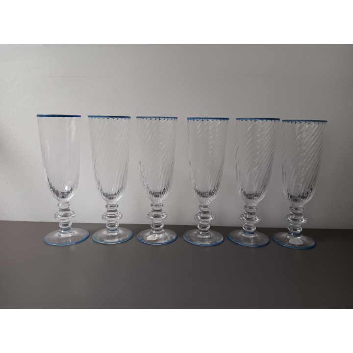 Set van 6 glazen op voet Cristallerie Hartzviller met blauwe rand