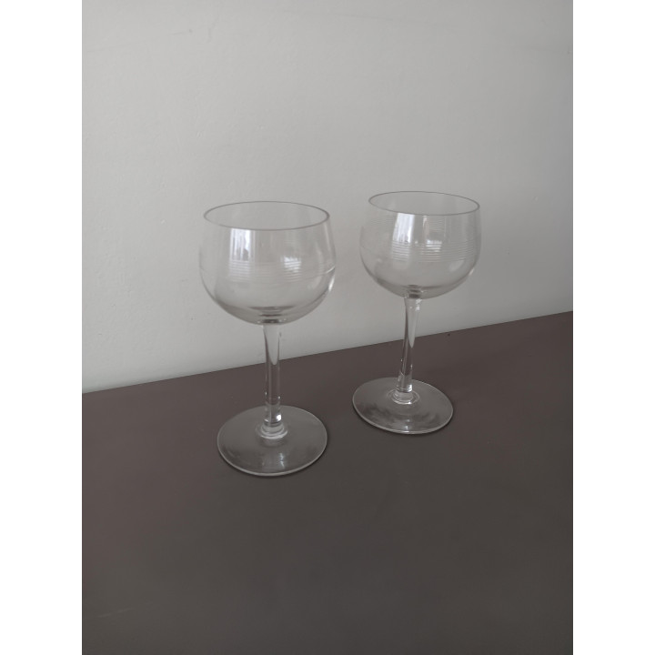 Set van 2 wijnglazen op voet