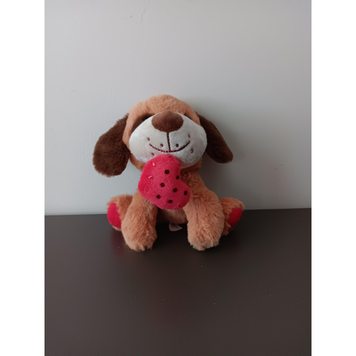 Pluche hondje met hartje knuffel 14 cm | Angelique's Kringloop