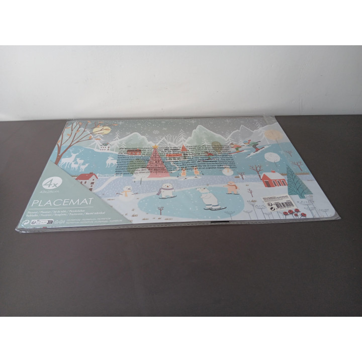 Set van 4 winter placemats met schaatsers en sneeuwlandschap