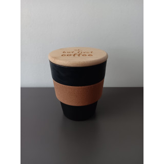 Koffiebeker to go met bamboe deksel en kurkband