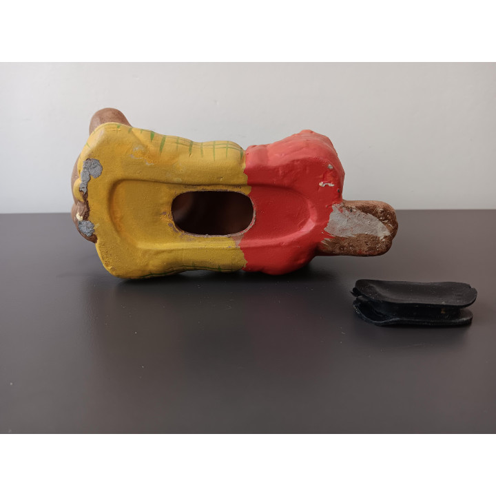 Vintage spaarpot liggende beer keramiek
