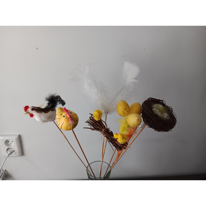 Set van 8 paasprikkers met kuikens, nestjes en eitjes