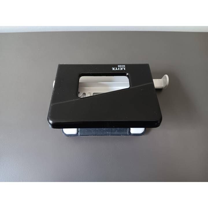 Leitz 5038 perforator