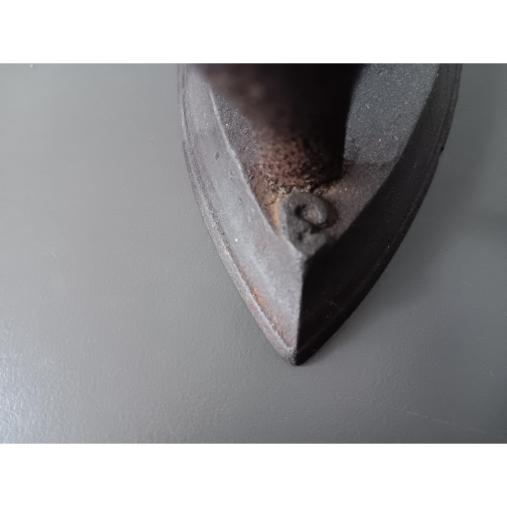 Antiek gietijzeren strijkijzer Made in Belgium