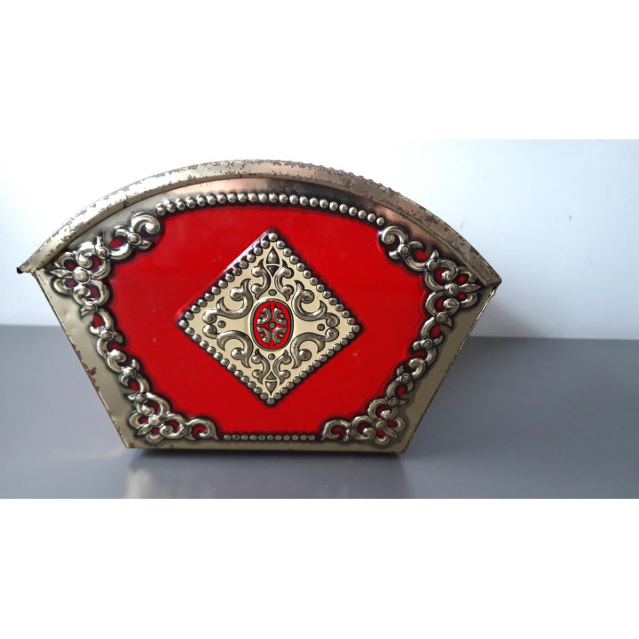 Vintage metalen schatkist blik rood goudkleurig