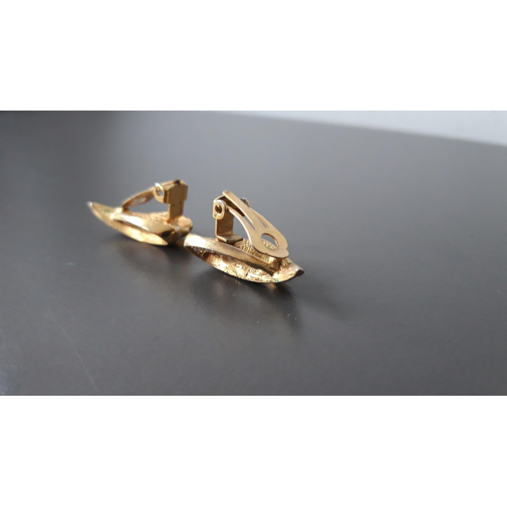 Goudkleurige clip oorbellen met strass