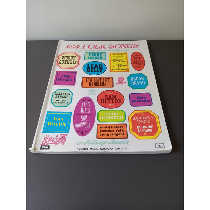 124 Folk Songs - Folkways Records (muziekboek)