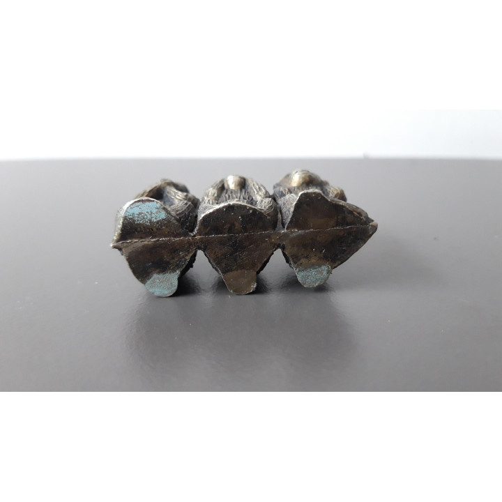 Klein beeldje drie wijze apen horen zien zwijgen