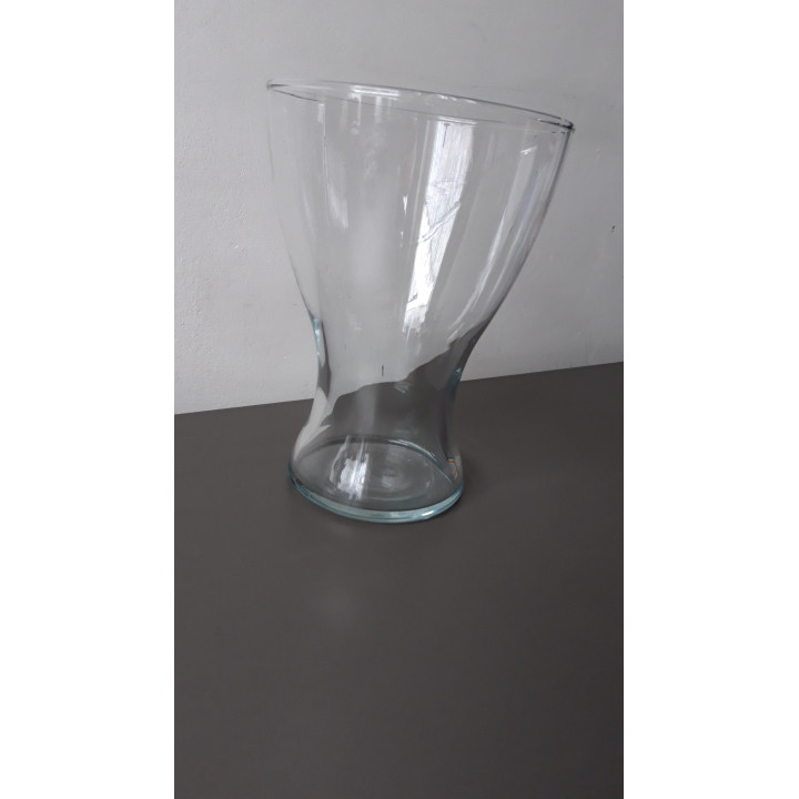 Glazen vaas met elegante vorm