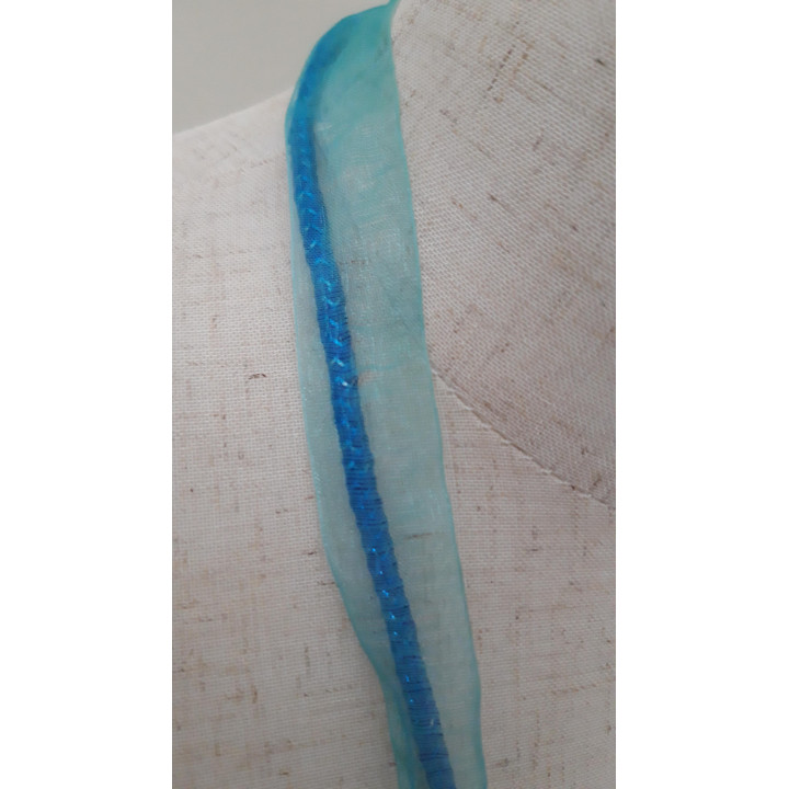 Blauwe halsketting met glashanger druppelvorm