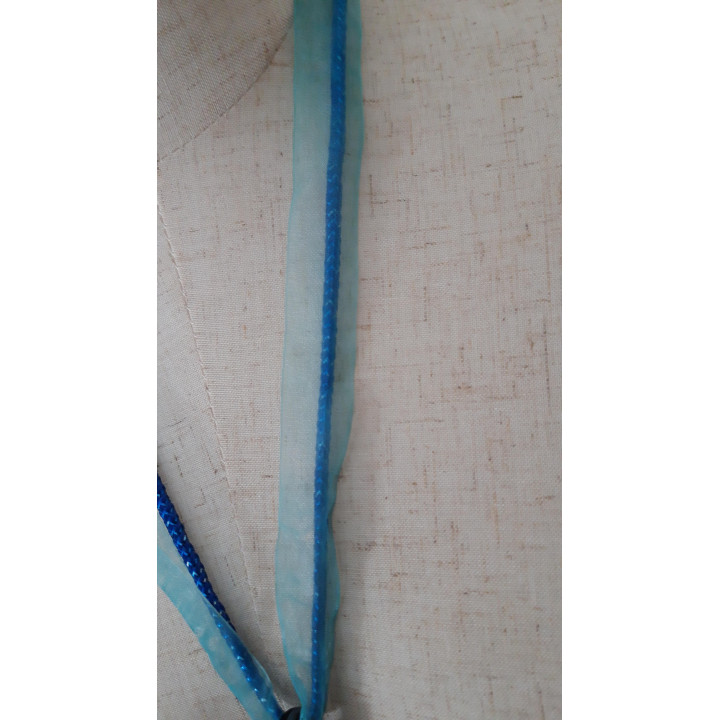 Blauwe halsketting met glashanger druppelvorm