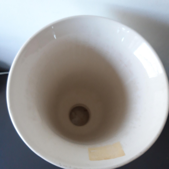 Grote crème keramieken vaas