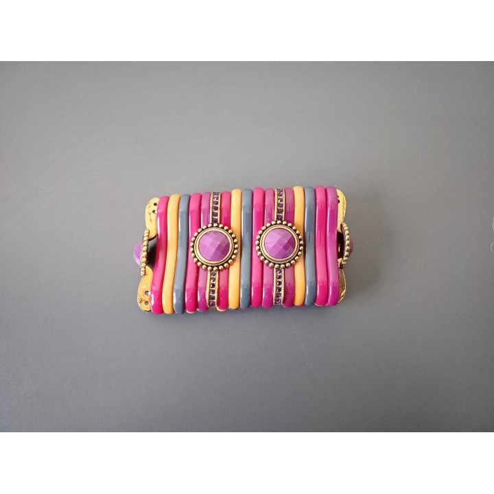 Kleurrijke armband met kralen en paarse stenen