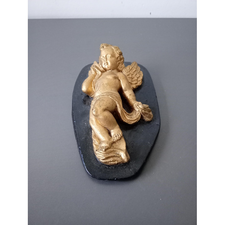 Wanddecoratie engel goudkleurig op zwart