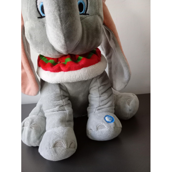 Disney Dumbo knuffel met kerstmuts geluid (35 cm)