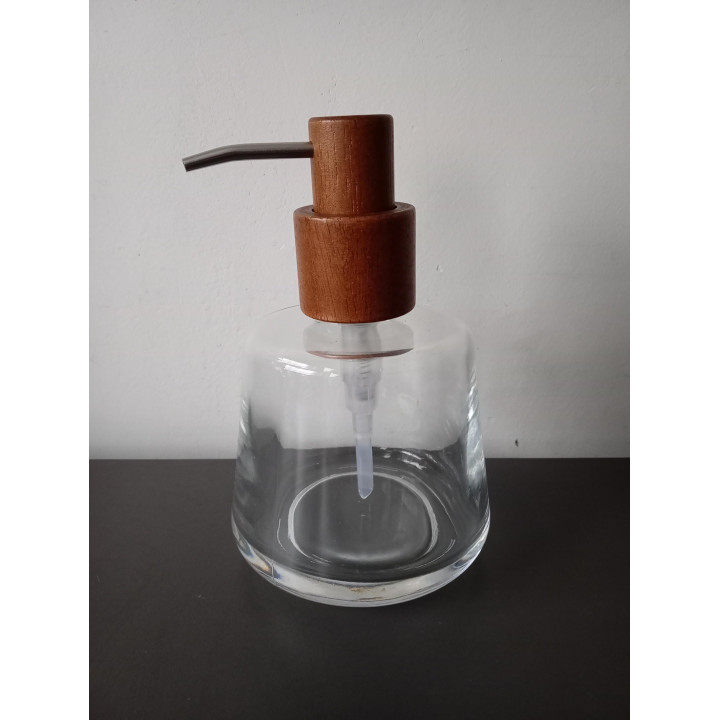 Glazen zeepdispenser met houten pomp