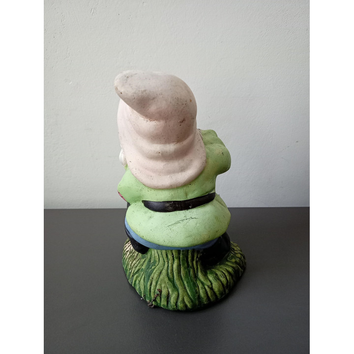 Vintage kabouter beeldje met schep