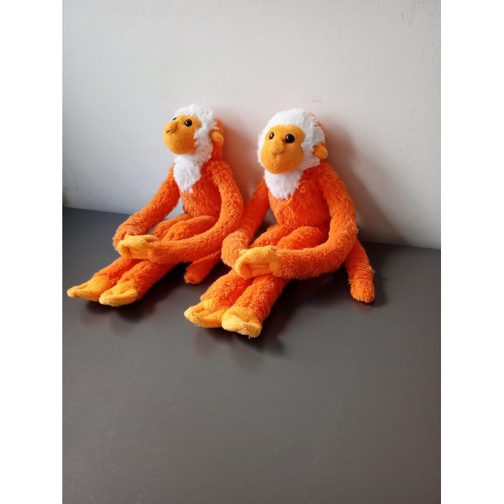 Set van 2 pluche apen met klittenband handjes