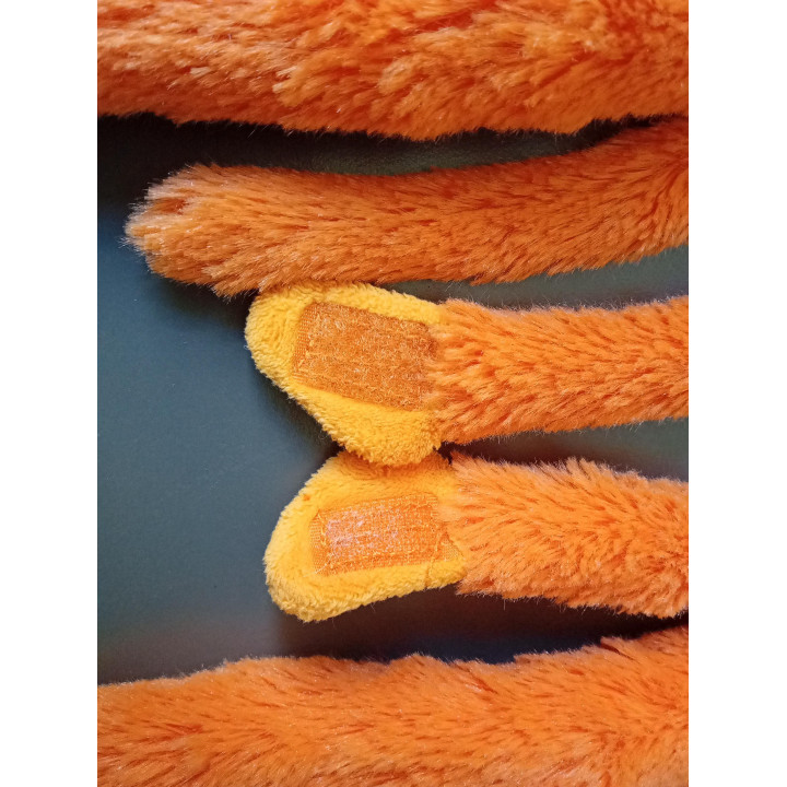 Set van 2 pluche apen met klittenband handjes
