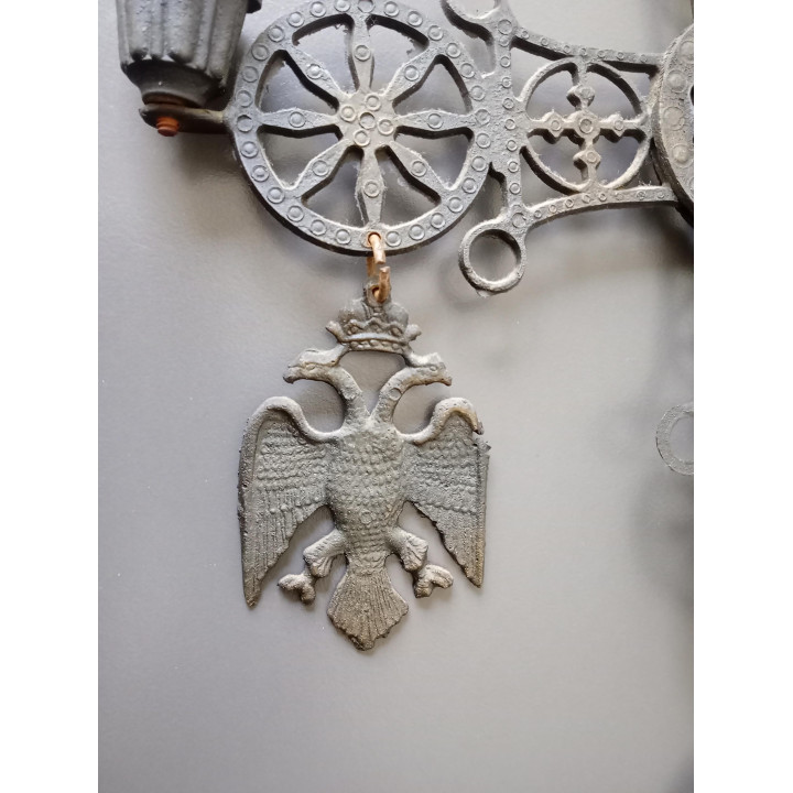Byzantijns kruis wandhanger met kaarshouder metaal groot
