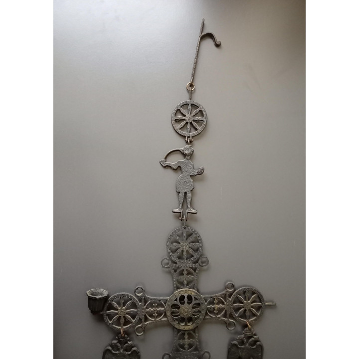Byzantijns kruis wandhanger met kaarshouder metaal groot