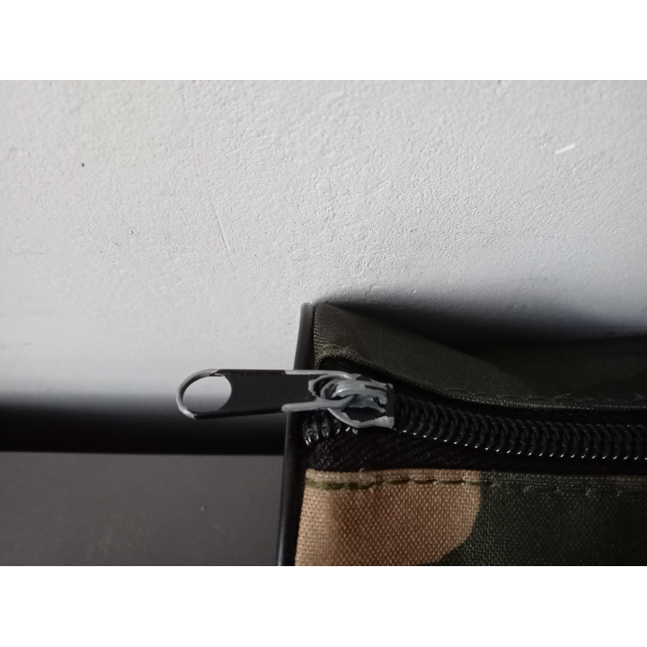 Camouflage etui met AWSM opdruk