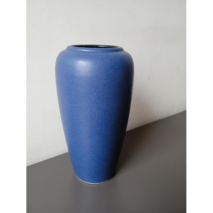Blauwe keramieken vaas