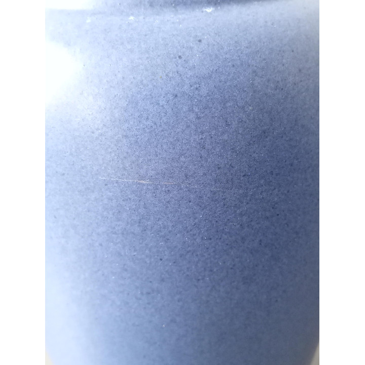 Blauwe keramieken vaas