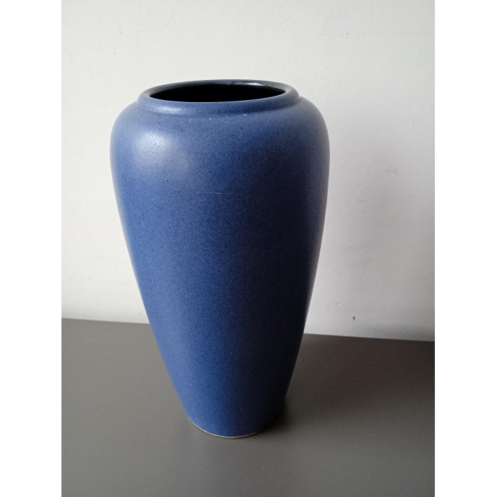 Blauwe keramieken vaas