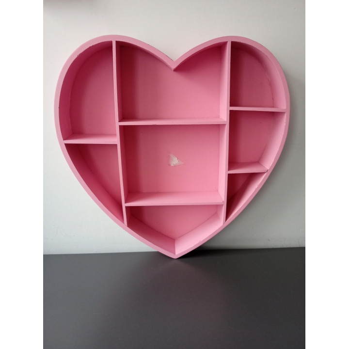 Roze hartvormige wandkast vakkenkast