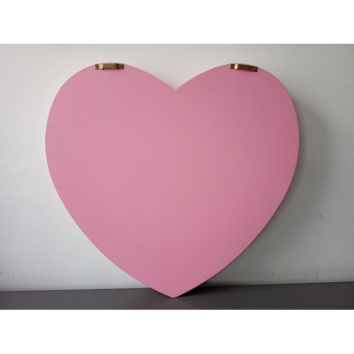 Roze hartvormige wandkast vakkenkast