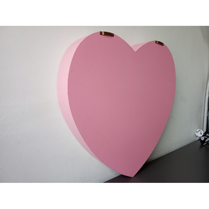 Roze hartvormige wandkast vakkenkast