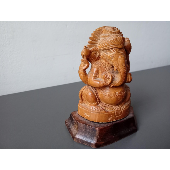 Houten Ganesha Beeld op Voet