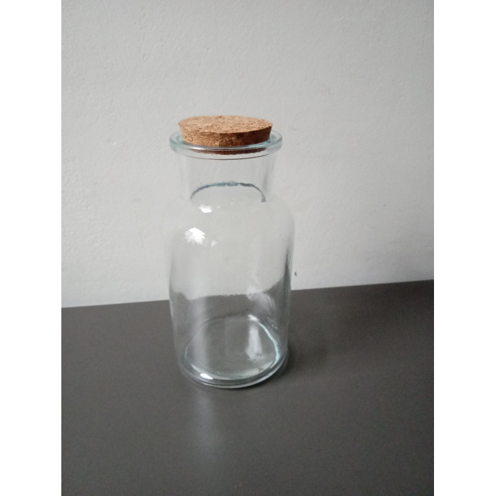 Glazen voorraadpotje met kurken dop decoratie