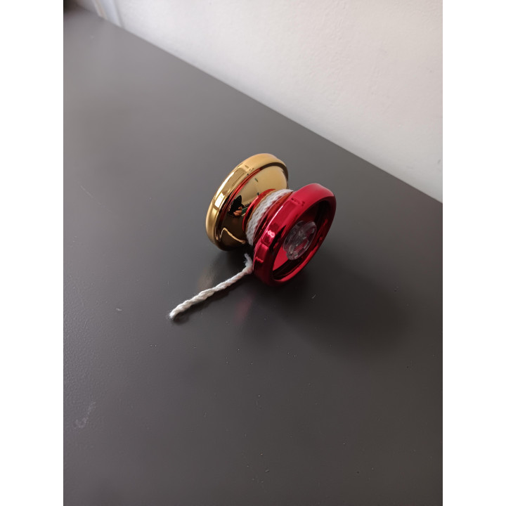 Jojo rood goud met touw | speelgoed | Angelique’s Kringloop