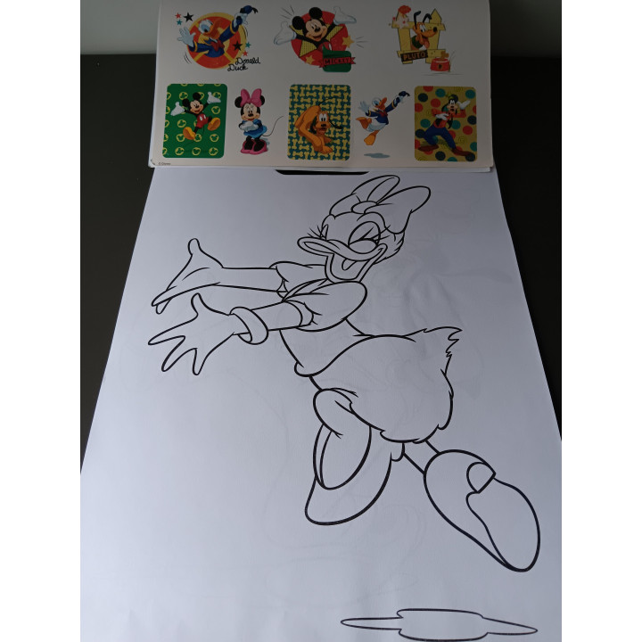 Disney Jumbo Kleurboek - Mickey & Friends + Stickers