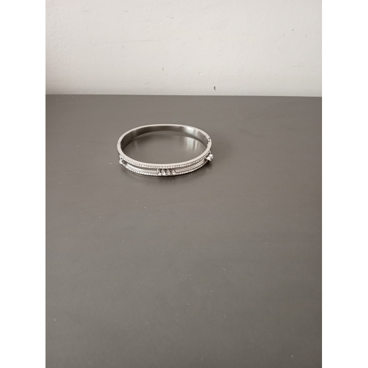 Zilverkleurige Armband met Strass en Kliksluiting