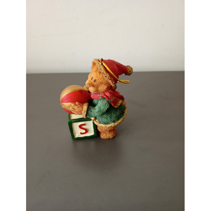 Kersthanger Teddybeer met Bal en Letterblok