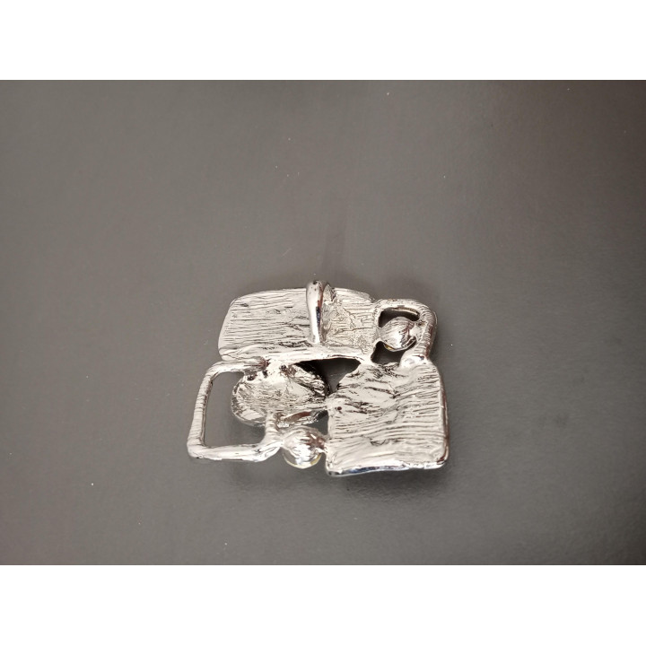 Decoratief Zilverkleurig Ornament met Blauwe Accenten