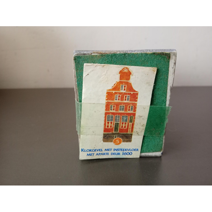 Blokker Steengoed Miniatuurhuisje Klokgevel 1600